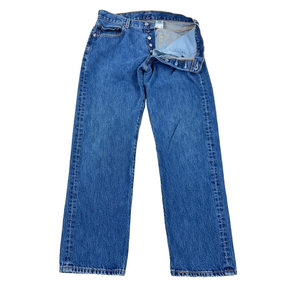 Vintage Levis 501 Jeans Men 32x29 Straight Leg Reg Fit Med Wash Button Fly Y2K *